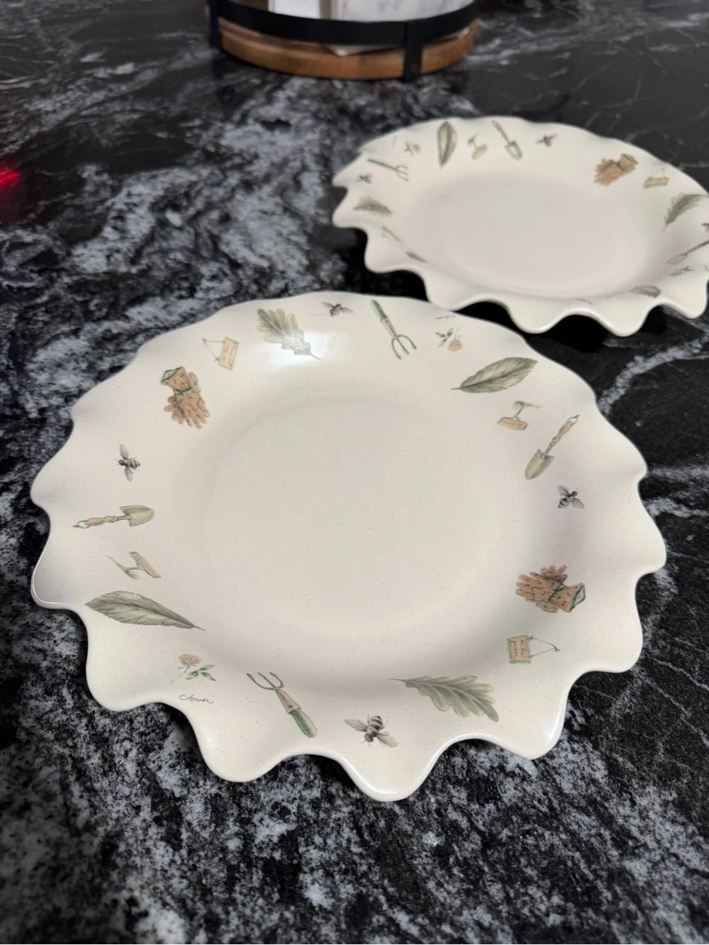 Vintage Pfaltzgraff Naturewood stoneware dinner plates